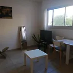 Climatise Dans Avec Piscine Et Tennis *