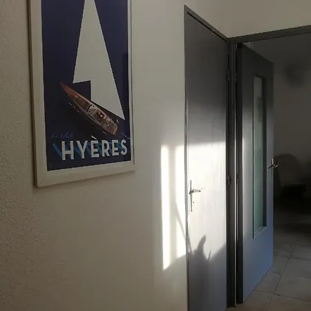 Climatise Dans Avec Piscine Et Tennis アパート *